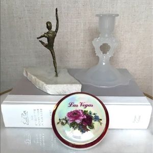 Vintage Las Vegas Nevada Souvenir Iridescent Porcelain Collectible